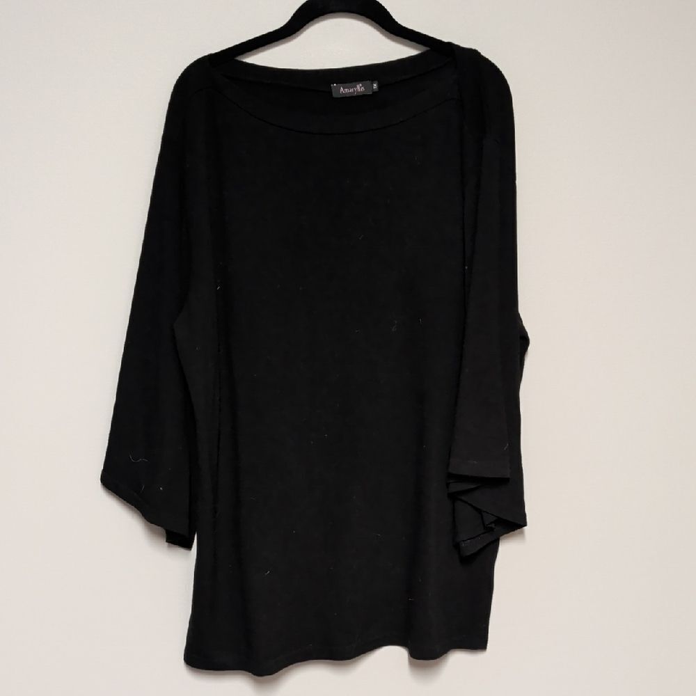 Amaryllis Black Long Sleeve Women's Top